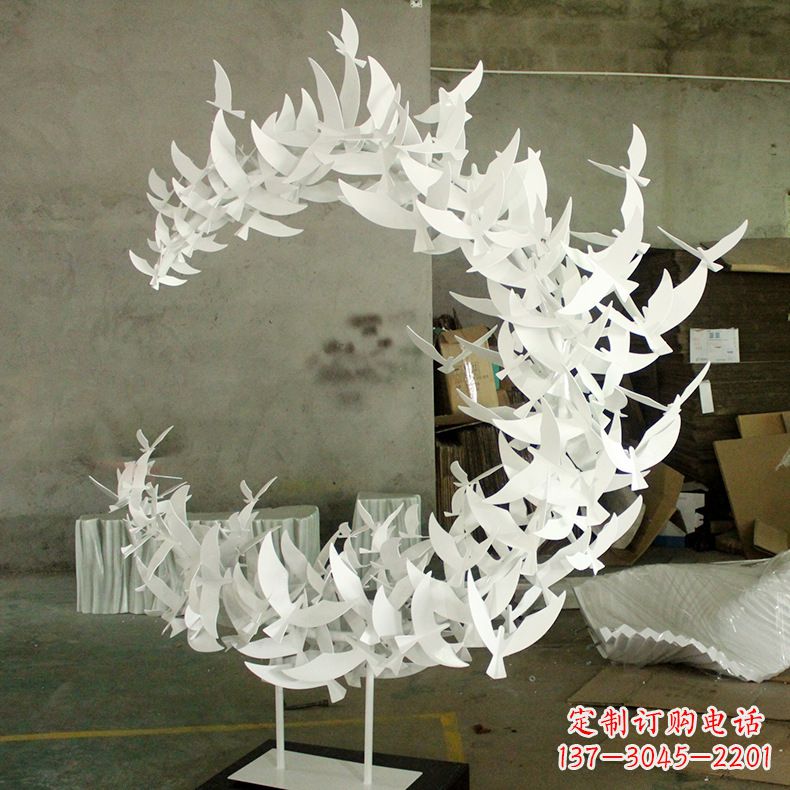 重庆不锈钢鸽子翱翔的象征