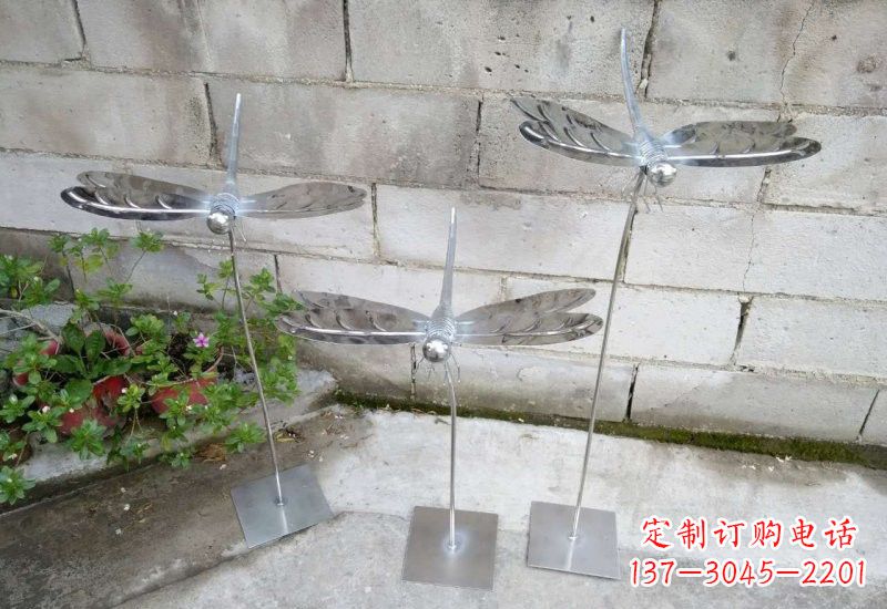重庆动物雕塑不锈钢蜻蜓的精美镜面