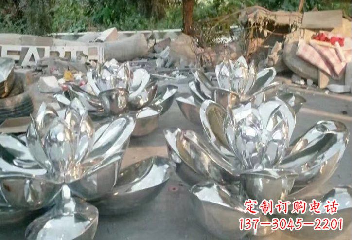 重庆不锈钢莲花雕塑一件象征着美丽与自由的作品