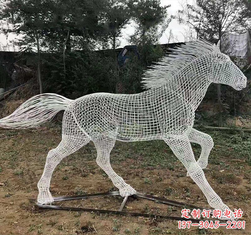 重庆不锈钢公园镂空奔马雕塑——给城市带来动感