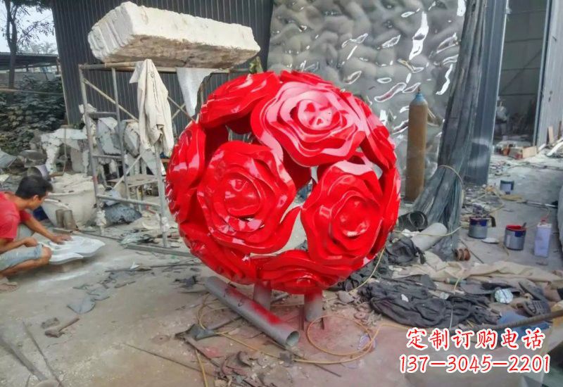 重庆不锈钢玫瑰雕塑让玫瑰之美永存