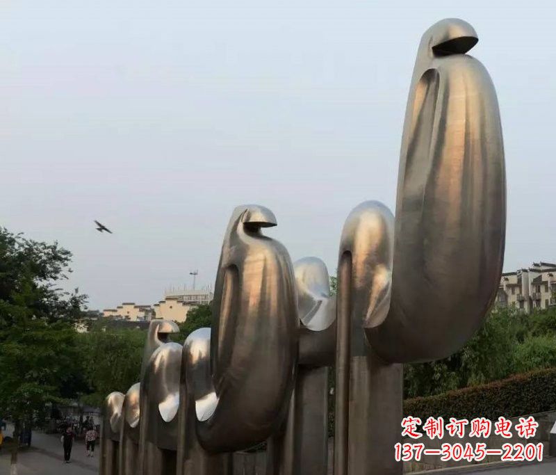 重庆不锈钢广场抽象骆驼雕塑