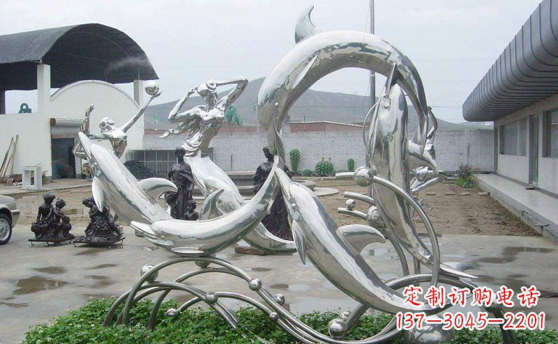 重庆不锈钢海豚的灵动嬉戏