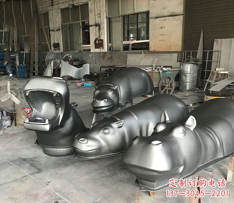 重庆不锈钢河马雕塑——艺术与自然的完美结合