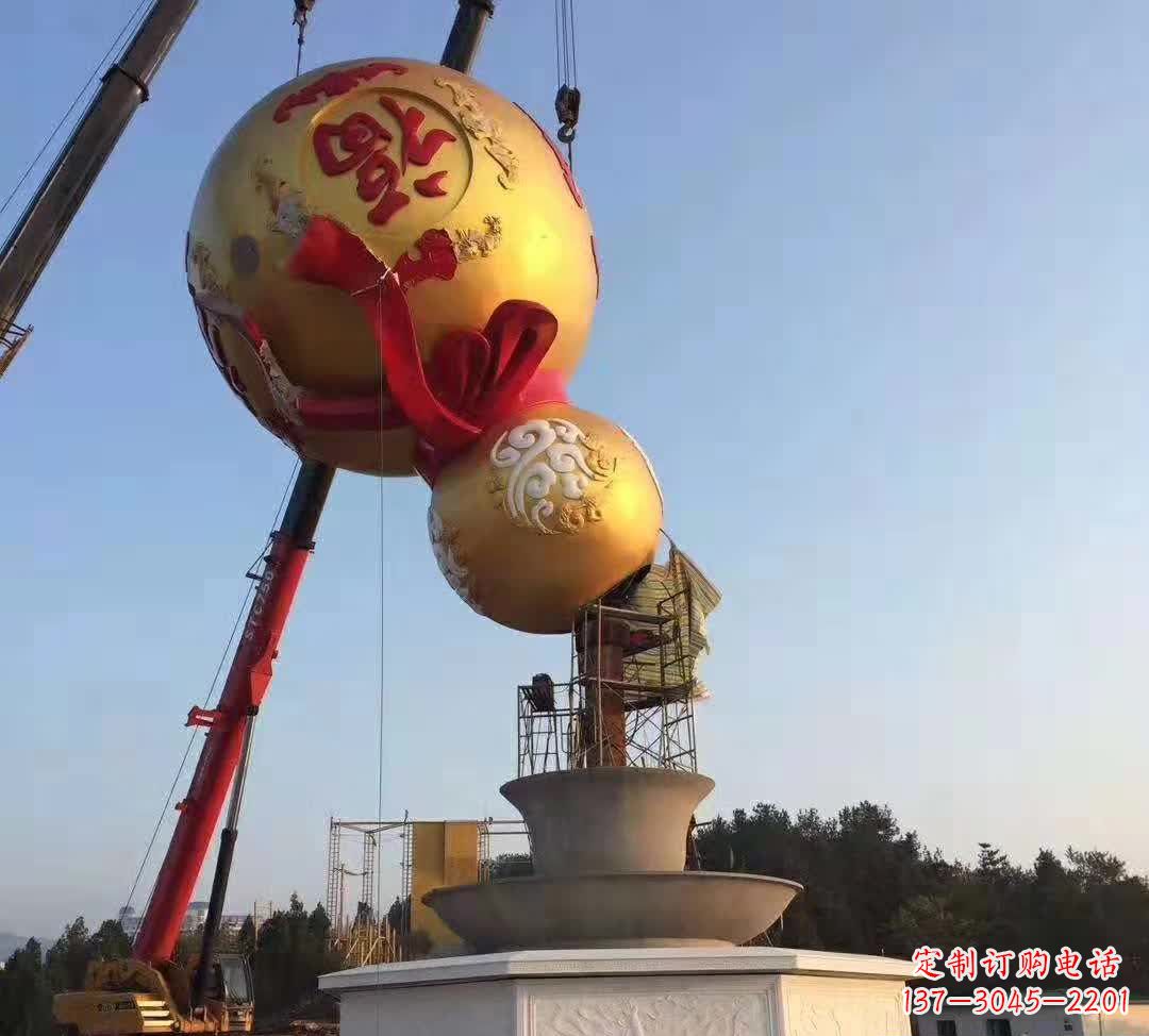 重庆不锈钢葫芦景观雕塑精美绝伦