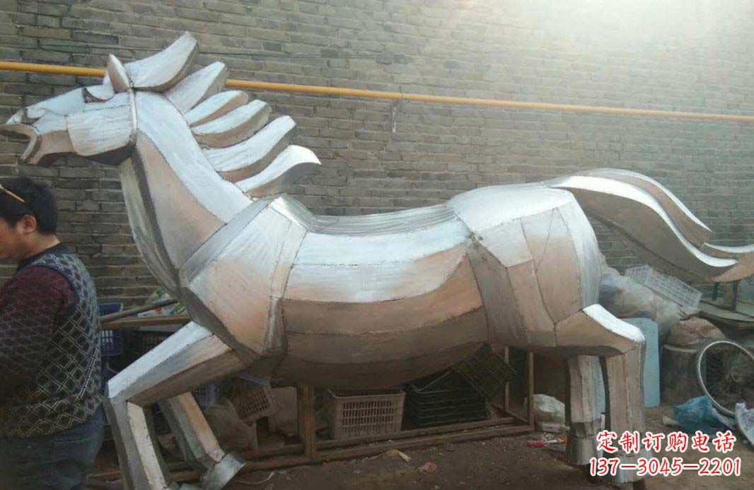 重庆不锈钢户外马雕塑精美的艺术装点