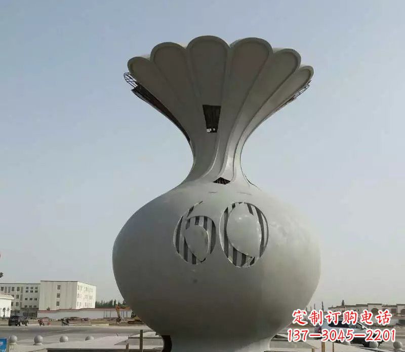 重庆精美不锈钢花篮雕塑