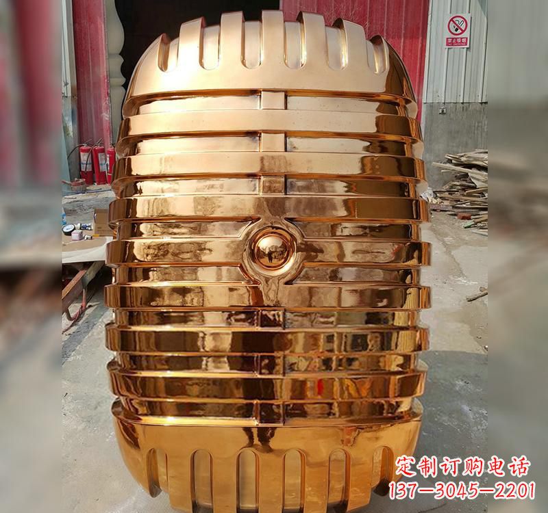 重庆不锈钢话筒雕塑传承历史的象征