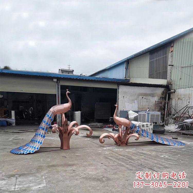 重庆不锈钢孔雀彩色雕塑