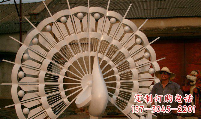 重庆不锈钢孔雀开屏雕塑