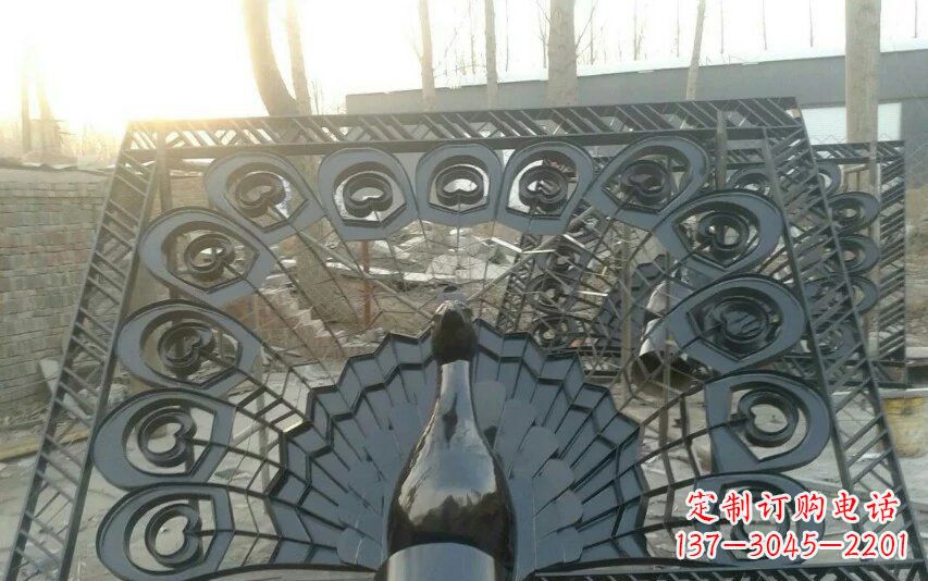 重庆不锈钢孔雀开屏景观雕塑