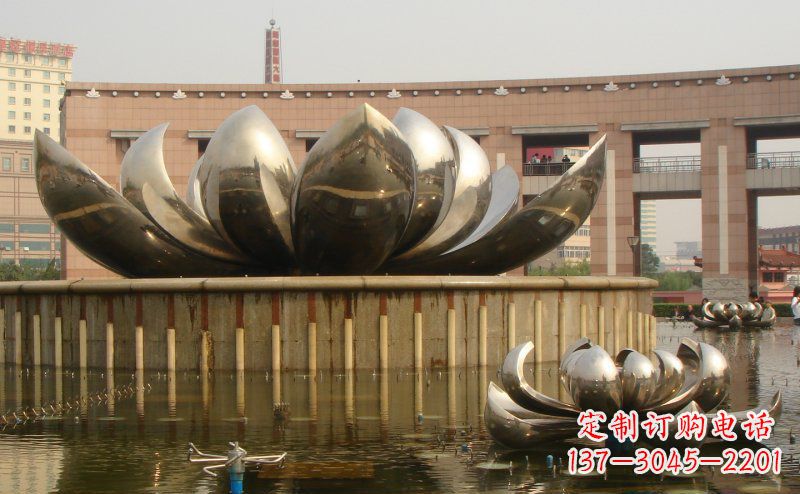 重庆不锈钢莲花雕塑一种精美的艺术品