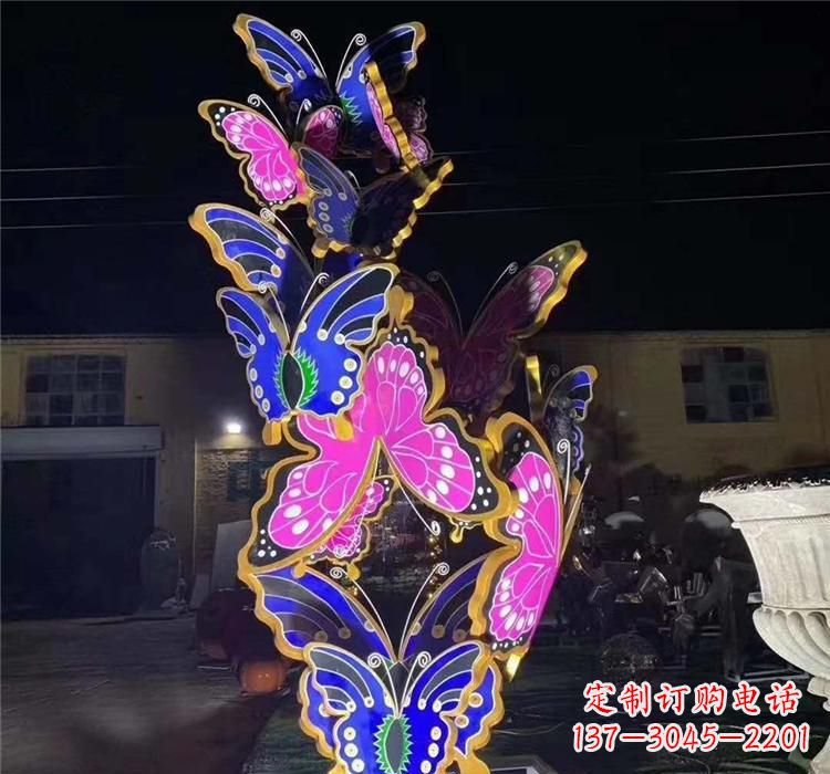 重庆不锈钢镂空蝴蝶雕塑——自由自在的艺术风景