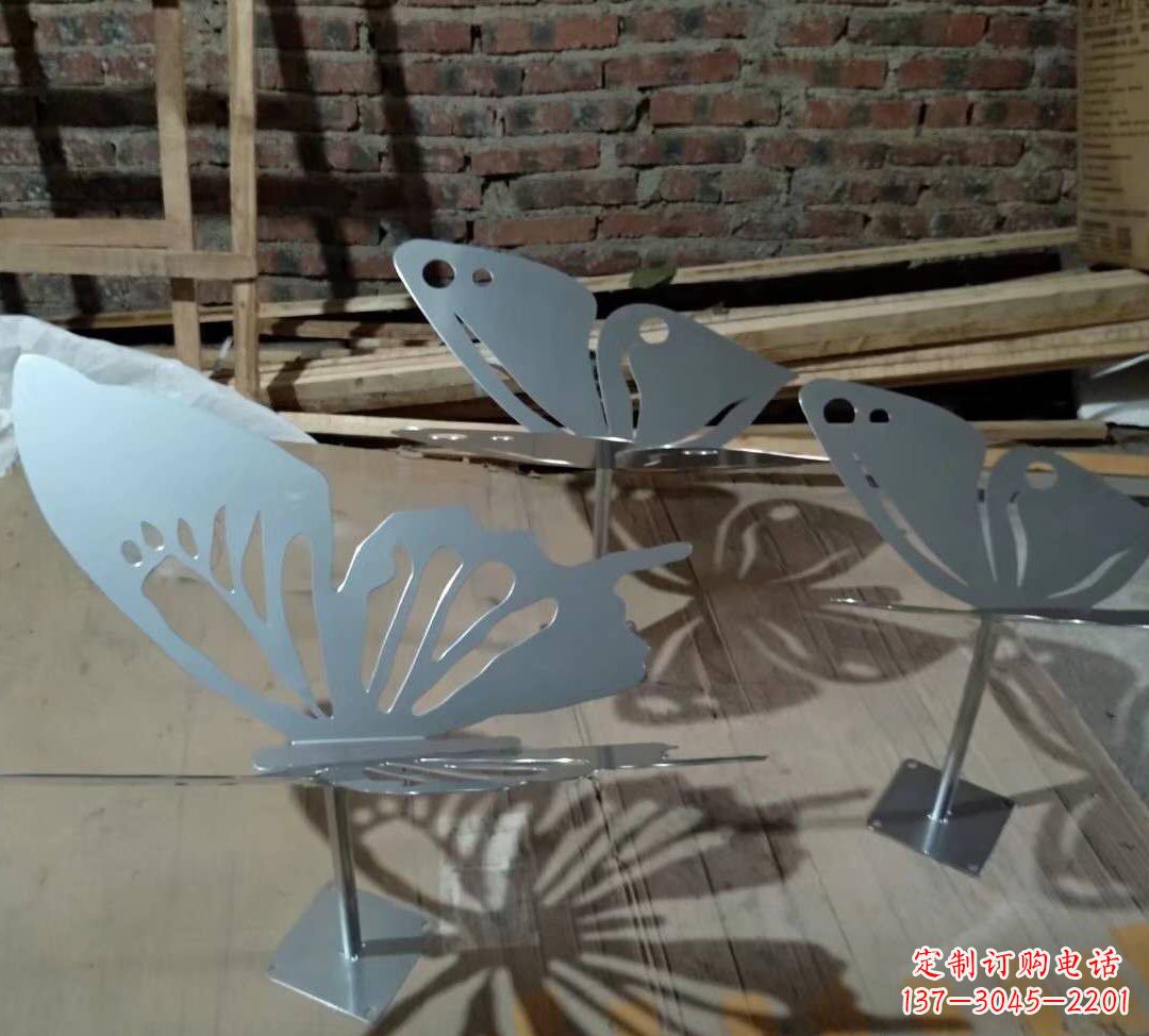 重庆蝴蝶之舞不锈钢镂空蝴蝶景观雕塑
