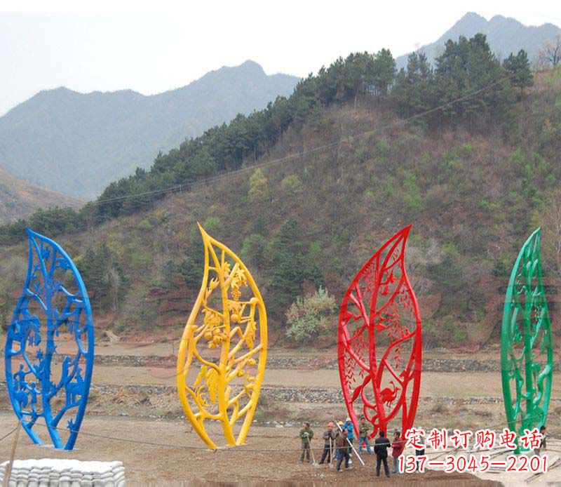 重庆不锈钢镂空树叶景观雕塑精美绝伦