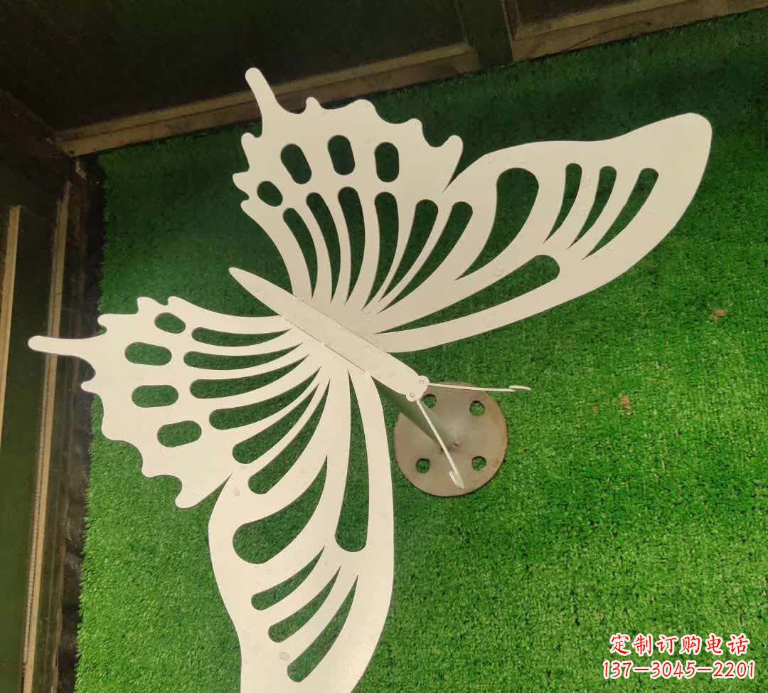 重庆不锈钢镂空蝴蝶雕塑灵动翩跹