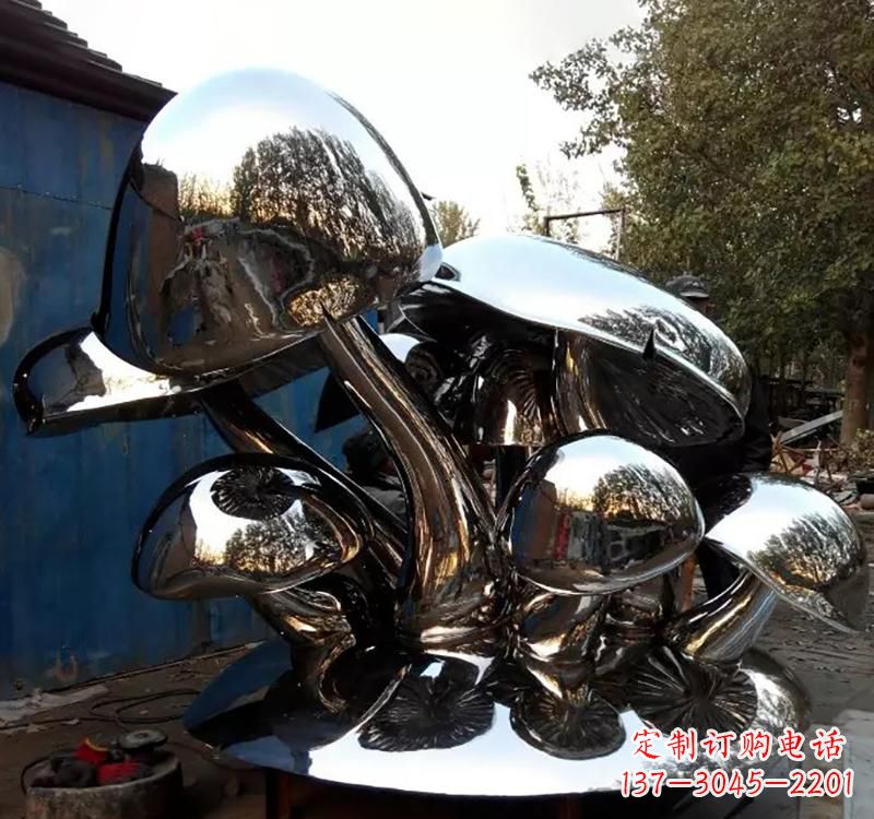 重庆不锈钢蘑菇雕塑给空间增添活力