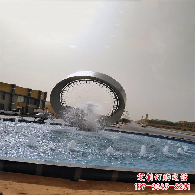 重庆精美不锈钢喷泉雕塑,增添环形绿景魅力