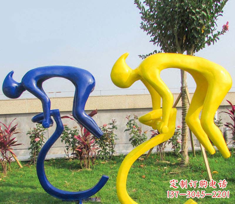 重庆不锈钢骑自行车广场景观雕塑——给城市带来活力