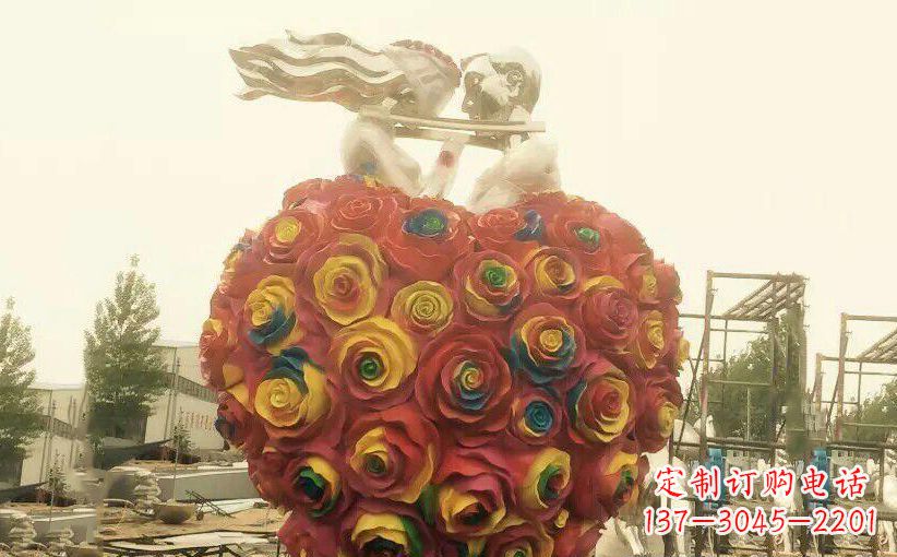 重庆浪漫之美——不锈钢情侣结婚雕塑