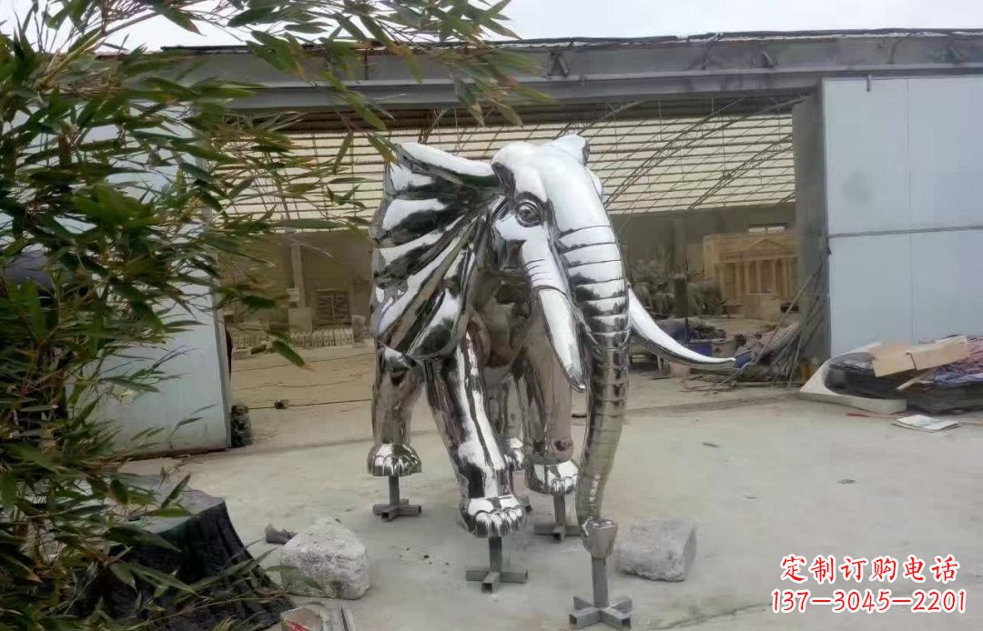重庆大象雕塑——装饰不锈钢售楼部