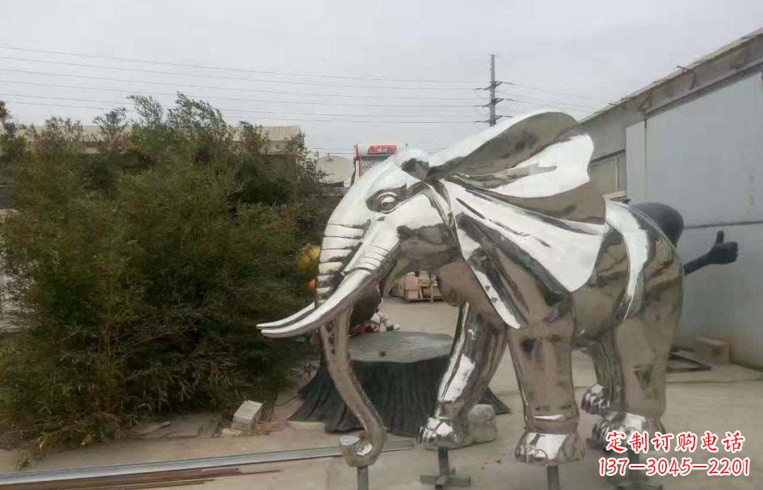 重庆大象雕塑为售楼部装饰点缀