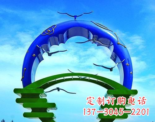 重庆海洋书籍雕塑——记忆中的校园美景