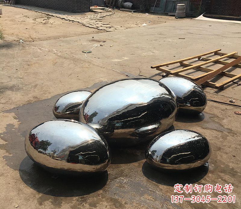重庆不锈钢水滴雕塑给景观增添独特魅力