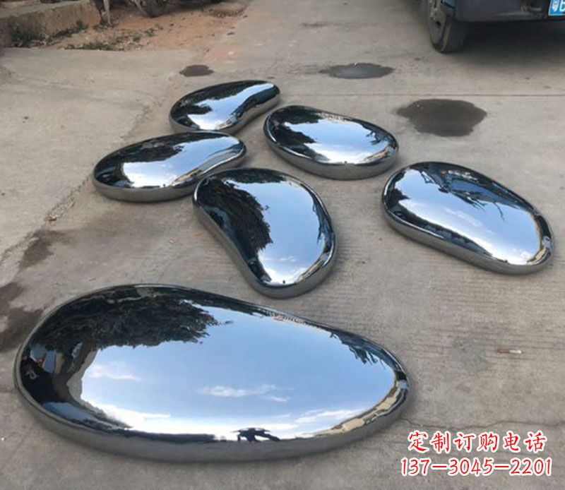 重庆水滴雕塑——不锈钢的精美之作