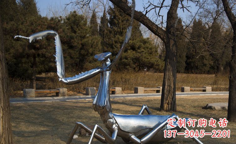 重庆不锈钢螳螂园林景观雕塑创意缔造美景