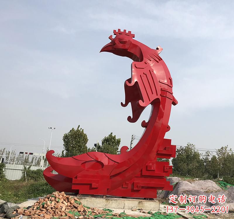 重庆凤凰展翅飞翔——不锈钢现代广场的雕塑之美