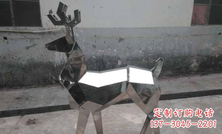 重庆不锈钢小鹿石雕——雕塑中的优雅与高贵