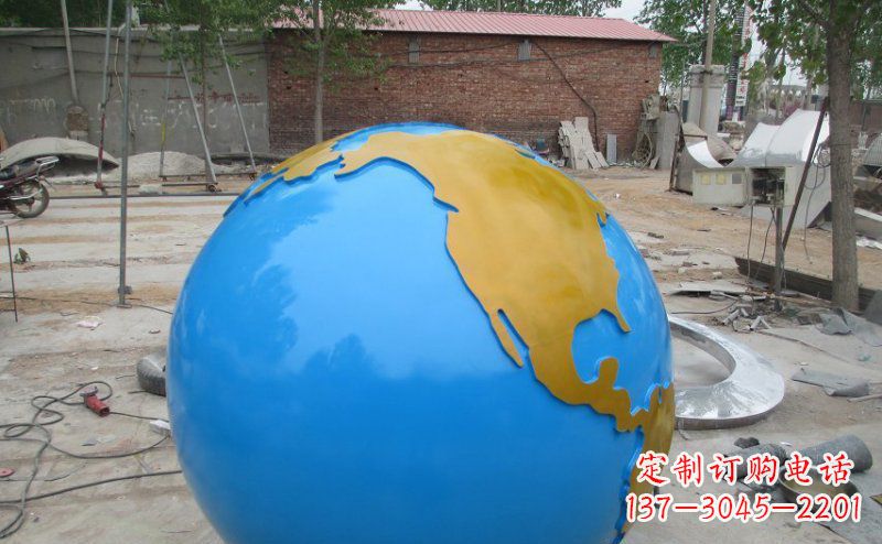 重庆不锈钢校园地球雕塑象征着全球友好