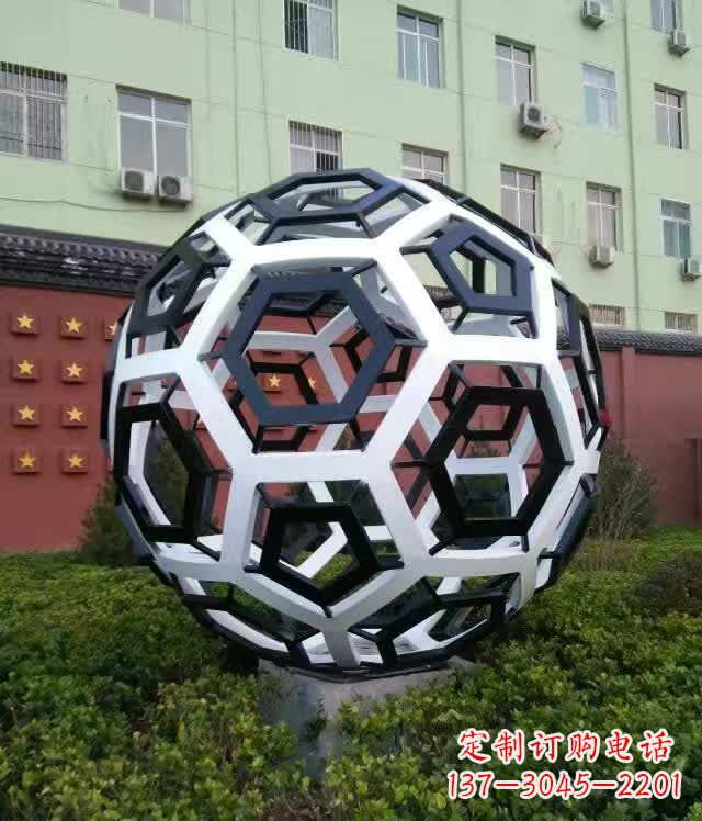 重庆不锈钢足球雕塑缔造校园新风貌