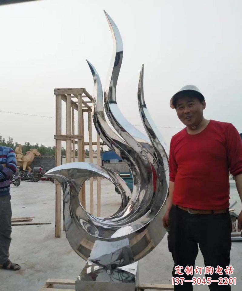 重庆不锈钢艺术之美——凤凰雕塑