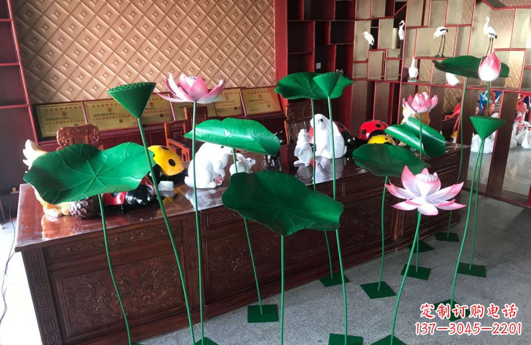 重庆精美不锈钢荷叶雕塑