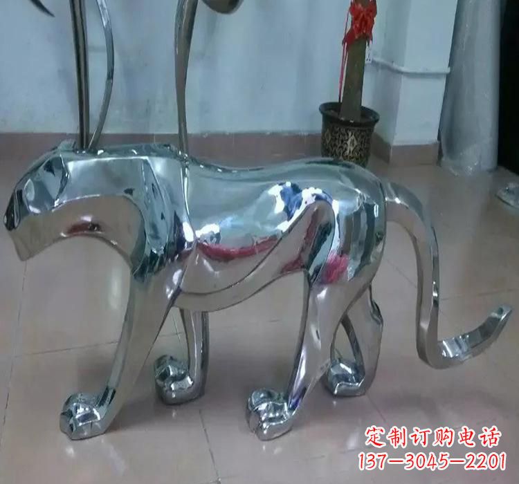 重庆不锈钢老虎雕塑美化园林