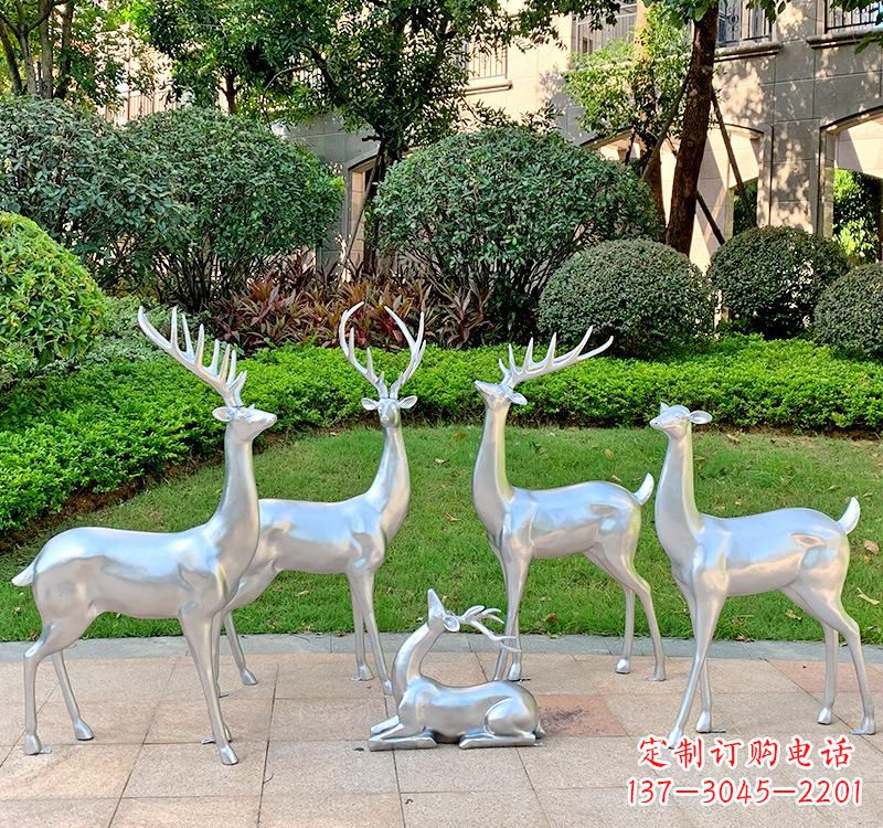 重庆不锈钢园林小鹿雕塑美丽的艺术点缀