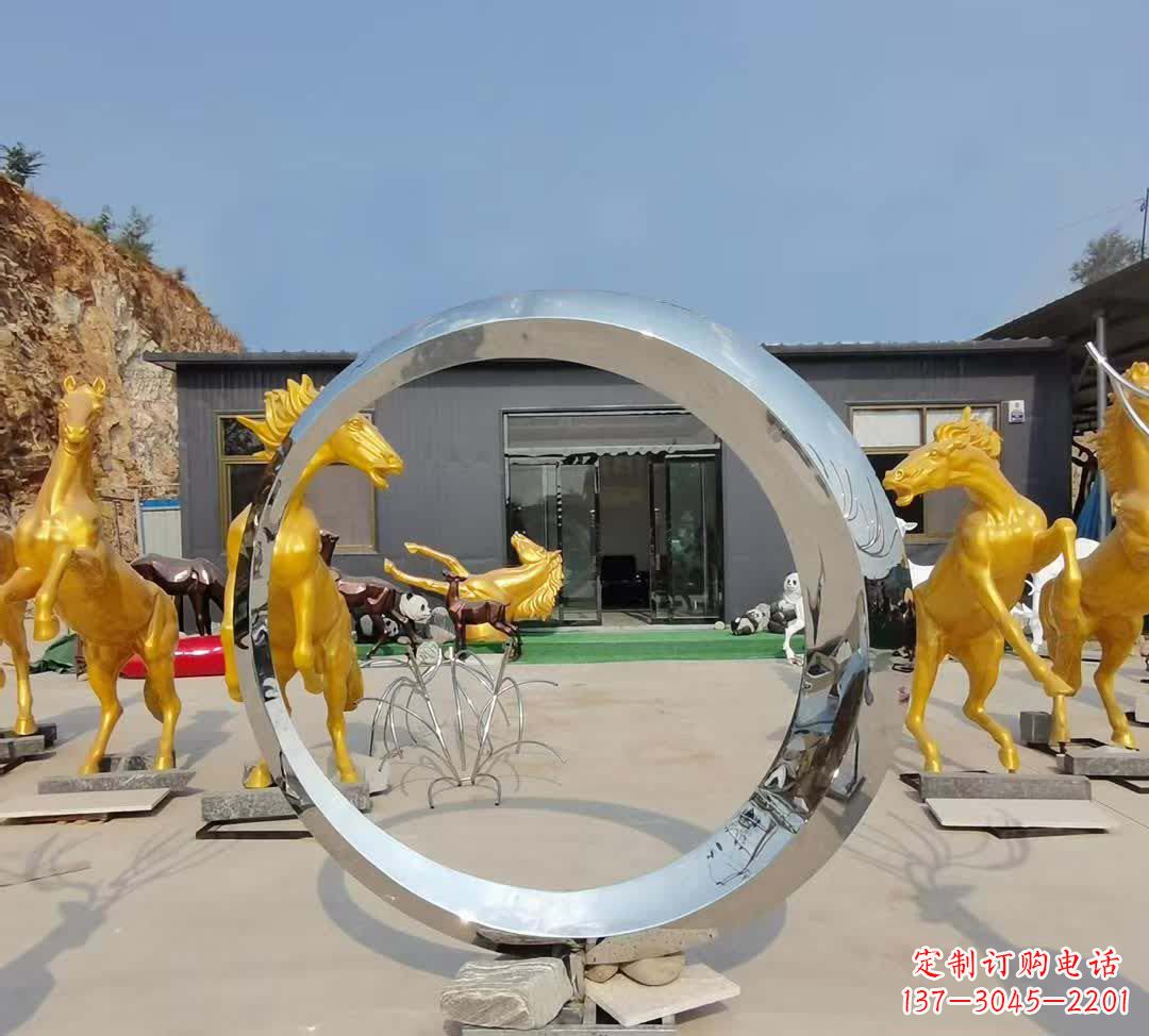 重庆不锈钢圆环雕塑让景观更加精彩