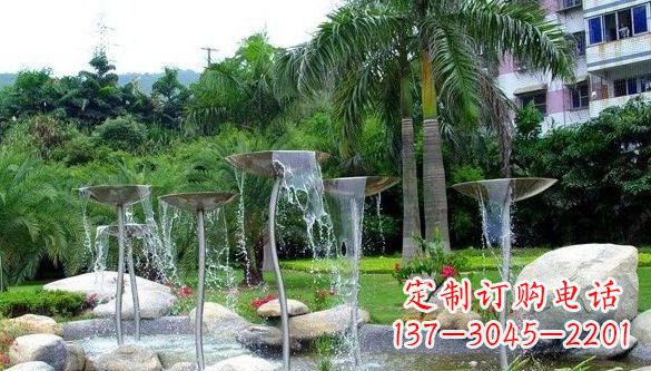 重庆不锈钢喷泉雕塑——艺术之美