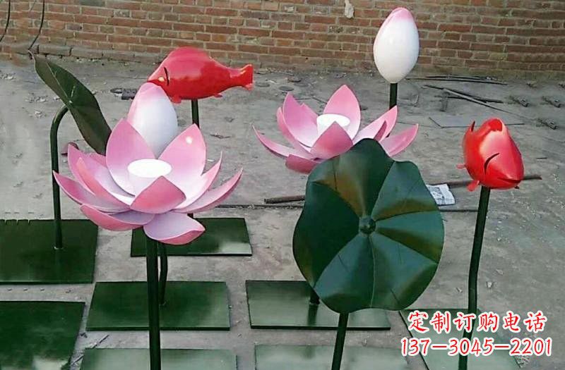 重庆彩色不锈钢荷花鲤鱼雕塑