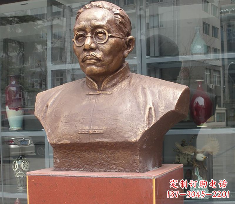重庆蔡元培雕塑传承睿智的象征