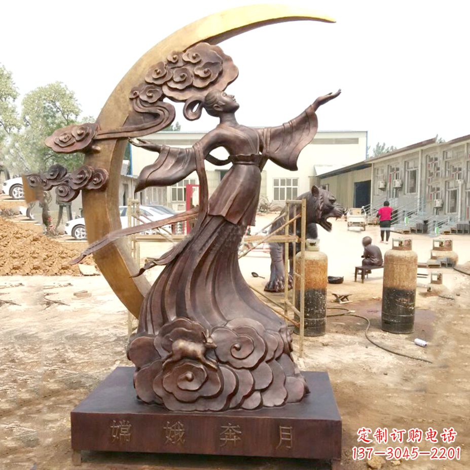 重庆绚丽嫦娥-神话中的上古美女雕像