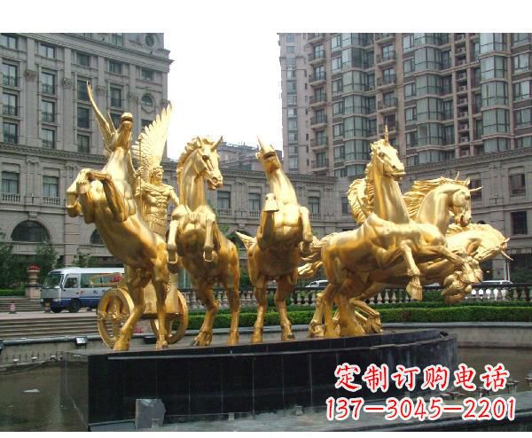 重庆阿波罗的象征——青铜雕塑