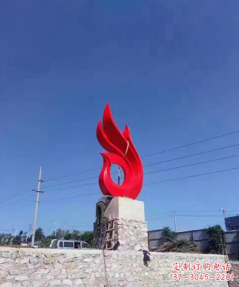 重庆凤凰雕塑点缀城市的不锈钢景观