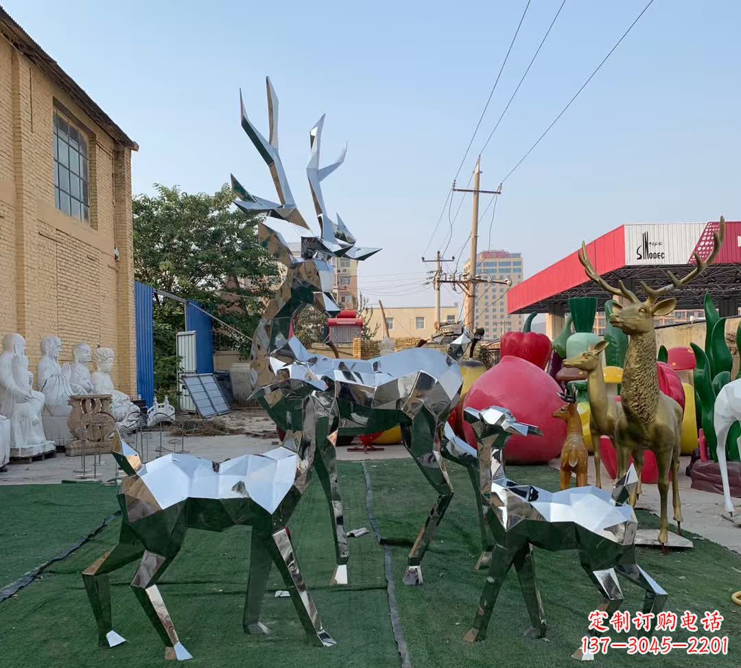 重庆梅花鹿雕塑一种独特的城市装饰