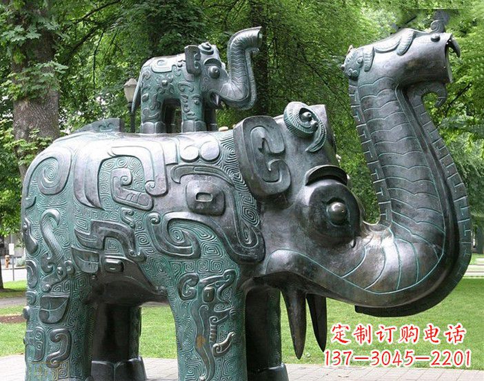 重庆抽象大象铜雕