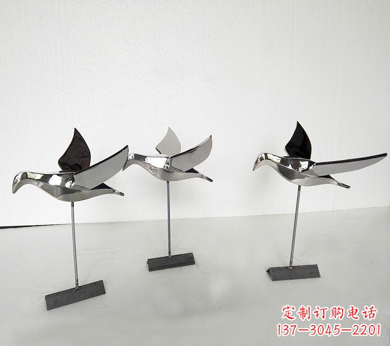 重庆优雅的鸽子雕塑——不锈钢插件公园的精美装饰