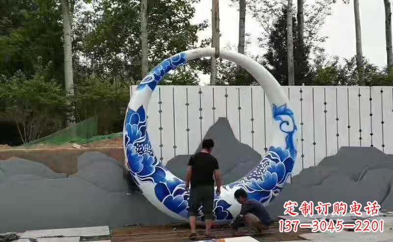 重庆美丽的月亮雕塑