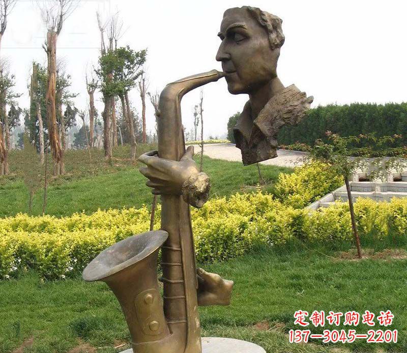 重庆萨克斯雕塑艺术的精美表现